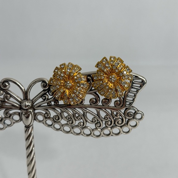 Vintage Monet Rhinestone Flower Star Cluster Earrings, Gold Tone Clip On Signed - Picture 2 of 9